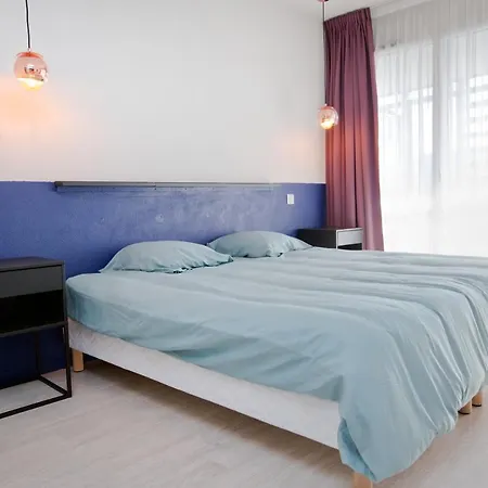 Grand Studio Avec Climatisation, Balcon Proche Gare Centre Ville Lourdes Exterior photo