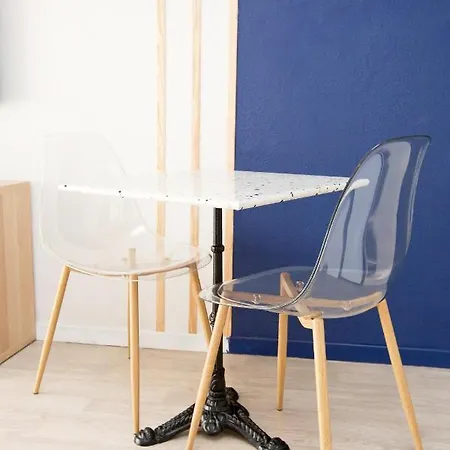 Grand Studio Avec Climatisation, Balcon Proche Gare Centre Ville Lourdes Exterior photo