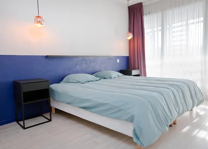 Grand Studio Avec Climatisation, Balcon Proche Gare Centre Ville